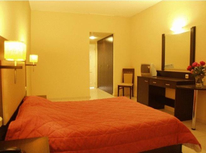 Hotel Denny'S Inn Alimos Zewnętrze zdjęcie