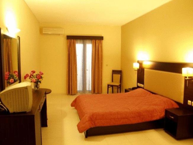 Hotel Denny'S Inn Alimos Zewnętrze zdjęcie